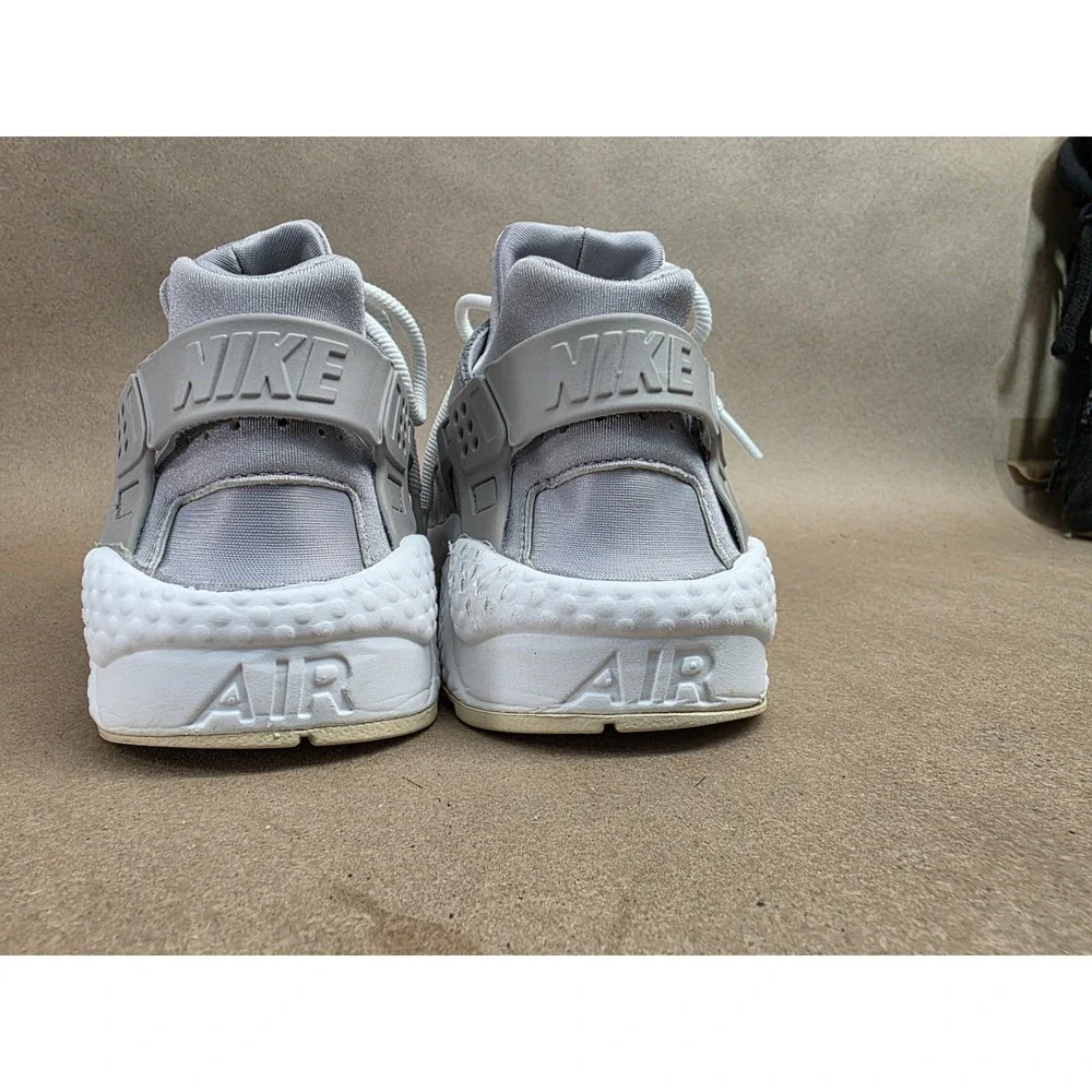 Nike AIR Huarache (Sz 7) SE Women's Running Shoes Atmosphere Grey 859429-008